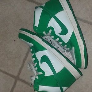 Green nike
